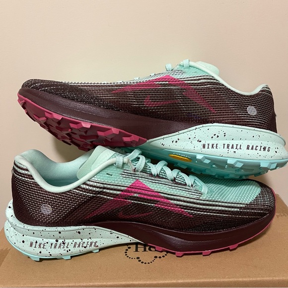 Nike Terra Kiger 10 Mint Foam Burgundy Trail Shoes Men\'s Size 11 FV3929-301 main image 6